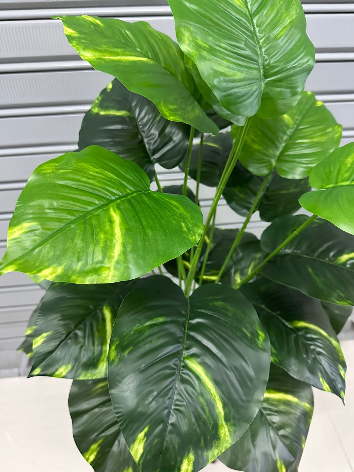 Planta Artificial | BOA | x24 Hojas | Base y Soporte de Metal